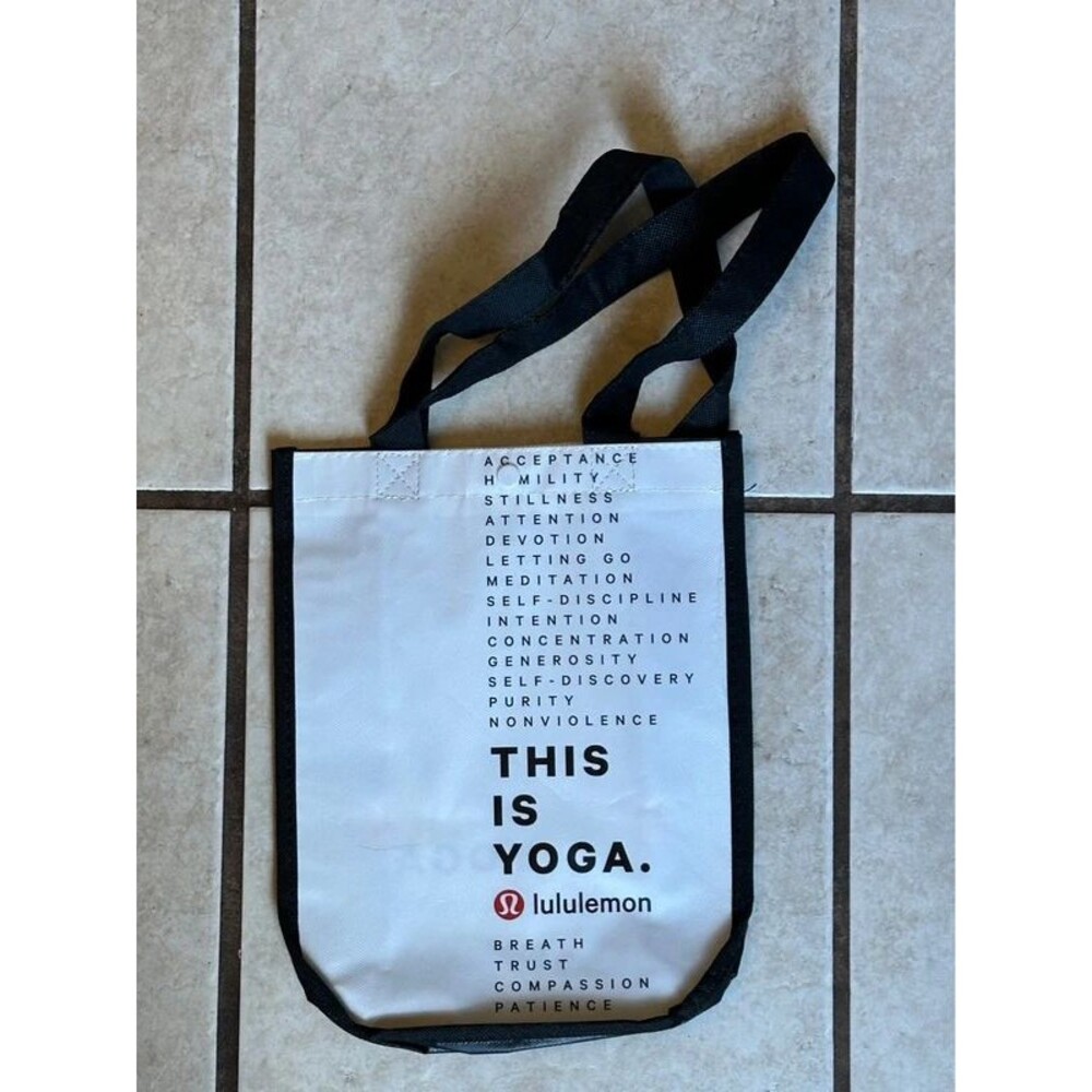 Lululemon White Small Reusable Shopping Bag